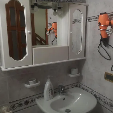 Antico Portale - Host Roberto Guest house